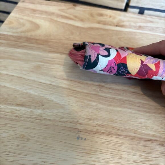Vera Bradley‎ Floral Wallet - Picture 5 of 9